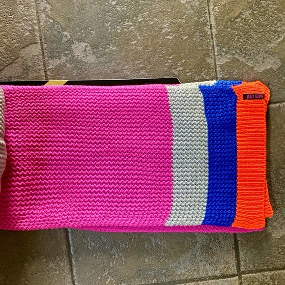 Body Glove Ready to Wrap Pink, Blue, Gray & Orange Striped Winter Hat & Scarf - Picture 7 of 12